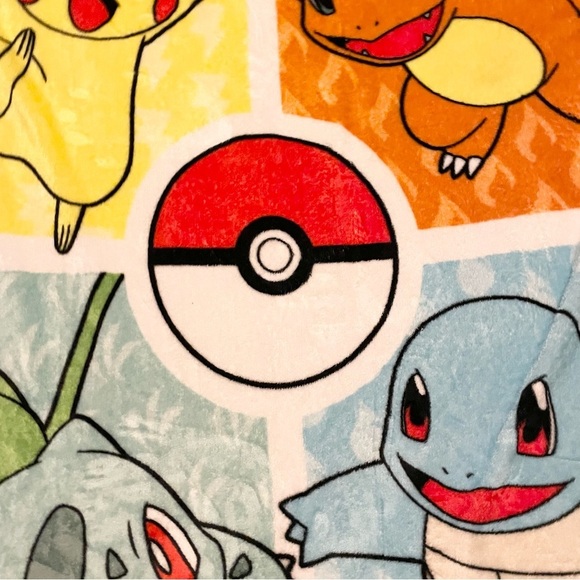 Pokemon Fleece Blanket with Pikachu Charmander Bulbasaur and Squirtle 47” x 36” - Picture 2 of 16